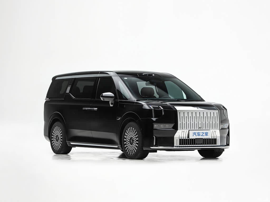 2024 Zeekr 009 7-Seat AWD 140kWh — Zeekr 009 AWD trim right front three-quarter view, for export